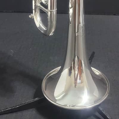 Getzen Eterna 900 Severinsen Model Trumpet,2 mouthpieces ,2 mutes and Original case 1968-1970 - Silver plated image 10
