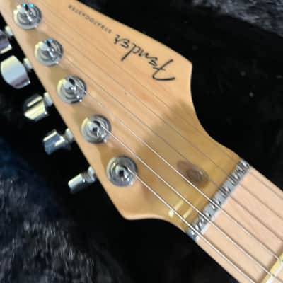 Fender American Deluxe Stratocaster HSS 2007 - Black image 2