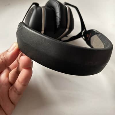 V-Moda Crossfade Wireless Original Gunmetal with XL Cushion image 9