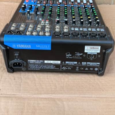 Yamaha MG12XU Mixing Console image 15