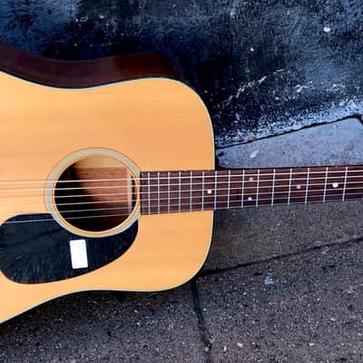 Martin D18 1971 image 2