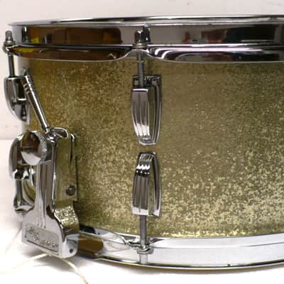 Ludwig Model 902PC 6 1/2" x 14" Symphonic Snare Drum / Sparkling Silver Pearl 1967 image 9