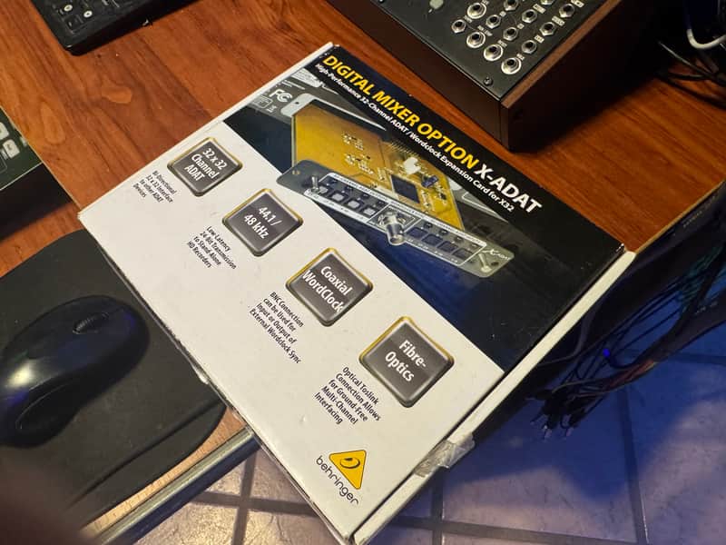 Behringer X-ADAT 32-Channel ADAT Expansion Card for X32 2010s - Standard image 1
