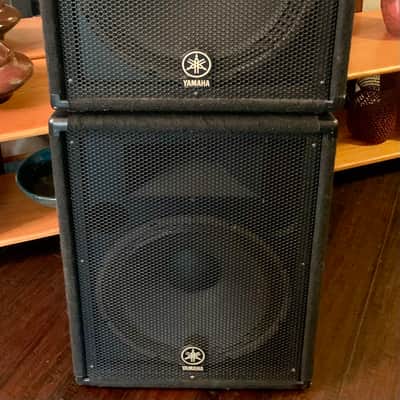[美品] YAMAHA BR15 Yamaha BR15 800W 15 inch Passive Speaker | Sweetwater