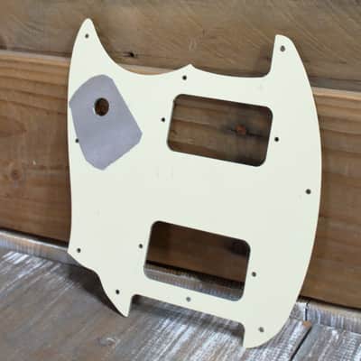 Used Mustang H/H Pickguard Parchment 3-Ply image 2