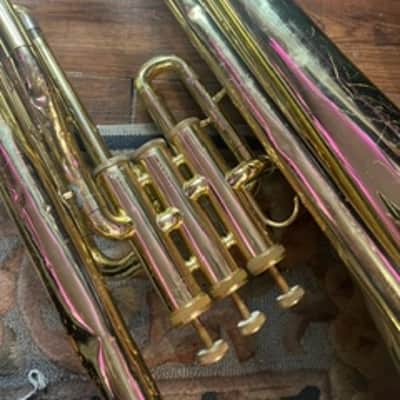 Yamaha YEP-201 3-valve Student Euphonium - Clear Lacquer image 9