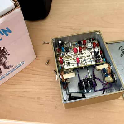 Spaceman Wow Signal Alien Fuzz Communicator Limited Edition Bronze Handwired Zak Built image 2