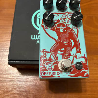 Walrus Audio Deep Six Compressor V3 2018 - 2021 - Blue / Red Diver image 1
