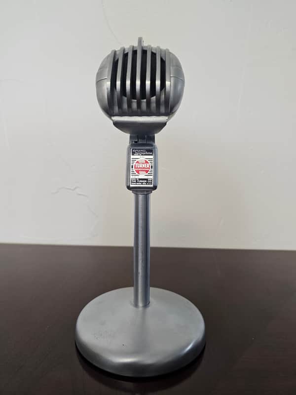 Vintage Turner 33D 1940's , working strong, desk stand. CABLE NOT INCLUDED, harp image 1