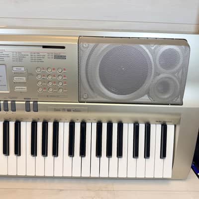 Casio WK-200 76-Key Portable Keyboard USB MIDI Educational Arranger Keyboard with Power Supply 2009-2012 image 2
