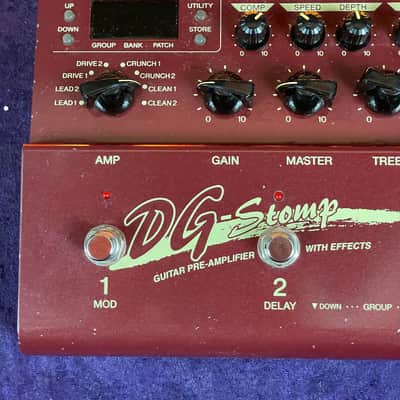 Yamaha DG Stomp (Model X5655) Digital guitar preamp and multi-effects pedal w/ Power Supply image 4