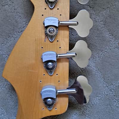 Allparts Fretless Jazz Bass Neck with Hipshot tuners image 3