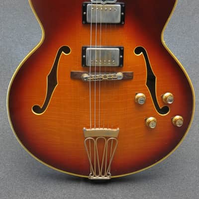Gibson Byrdland 1969 - Sunburst image 2