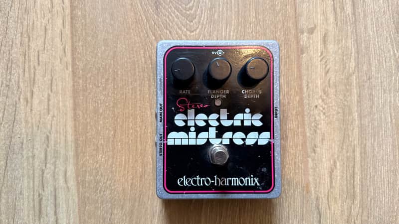 Electro-Harmonix Stereo Electric Mistress Flanger / Chorus 2007 - Present - Black / Pink image 1