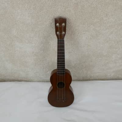 Martin Soprano Ukulele USED W/GB image 2