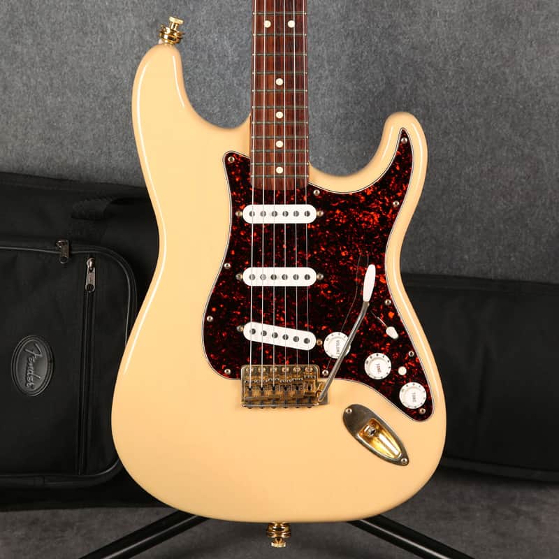 Fender Deluxe Super Stratocaster - Honey Blonde - 2nd Hand
