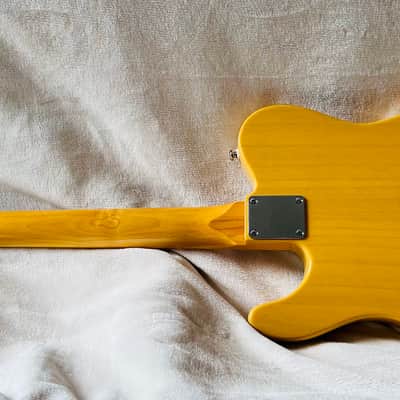 Fender G&L 2020’s - Butterscotch Blonde image 2