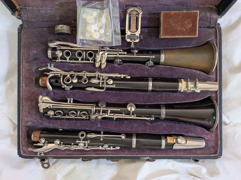 Boosey & Hawkes Matched pair B flat & A Early 1950s - B flat: Grenadilla wood body with a composite bell. A: Premium all-wood Grenadilla body and bell. image 1