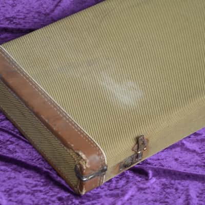 Fender Stratocaster Telecaster 1950s style vintage tweed case made in USA*cool hard case with a real vintage vibe to it*heavily used but still goin' strong after many years on the road*perfect fit for your old Strat/Telly image 7