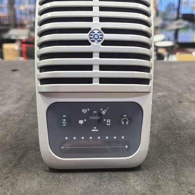 Shure MOTIV MV51 iOS / USB Large Diaphragm Condenser Microphone 2015 - Present - Silver and Black image 1