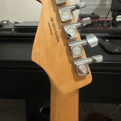 Fender Blacktop Stratocaster HH with Maple Fretboard 2011 - 2014 - Candy Apple Red image 4