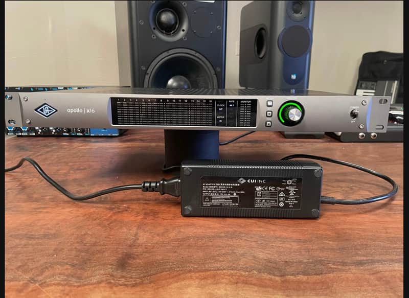 Universal Audio Apollo x16 Thunderbolt 3 Audio Interface image 1