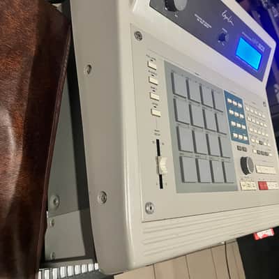 Akai MPC60II Integrated MIDI Sequencer and Drum Sampler - Vimana 3.15 OS, max ram, SCSI, etc image 2