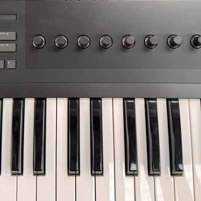 Native Instruments A61 Komplete Kontrol Controller Keyboard image 5