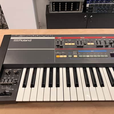Roland Juno-106 image 3