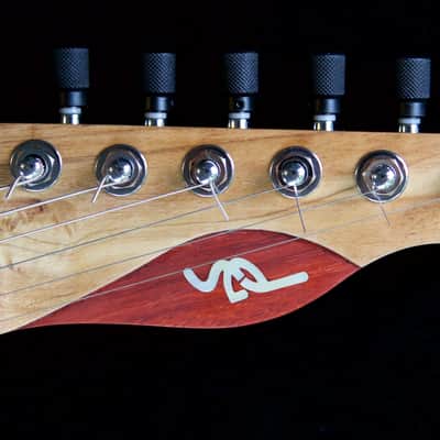 Soderlund Loerie multi-scale electric in hard pear and padauk 2017 Natural Oil image 6