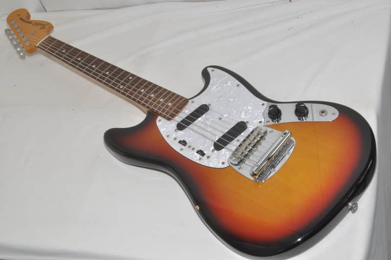 Fender Japan Mustang Electric Guitar Ref No 7100 image 1