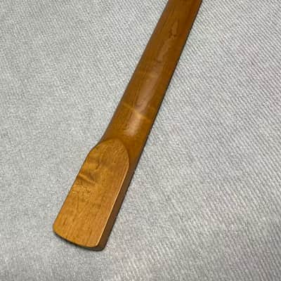 Large headstock 24 inch 21 frets Roasted Maple guitar neck 24inch hole 10mm Satin for JAGUAR body Rosewood fingerboard image 4