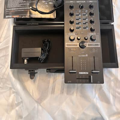 Reloop Mixtour Portable DJ Controller + Official Flight Case - Mint Condition, Tested image 3