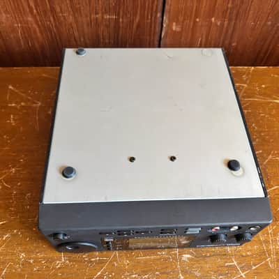 Yamaha TG300 TONE GENERATOR w/ power supply image 5