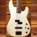 Fender Duff McKagan Artist Series Signature Precision Bass - 2016 - Pearl White 00072