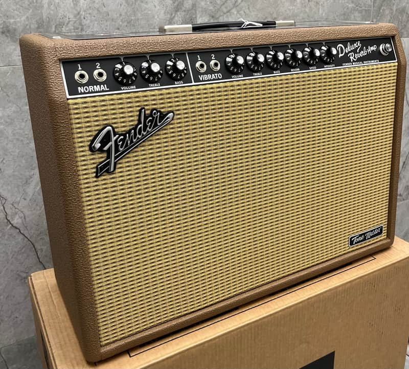 Fender Tone Master Deluxe Reverb 2-Channel 22-Watt 1x12
