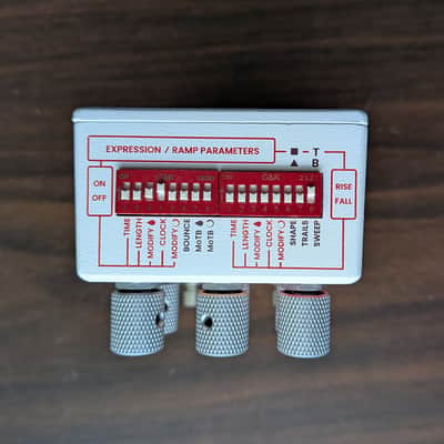 Chase Bliss Audio MOOD Limited Edition - Bauhaus Brew Labs 2022 - White Graphic image 2