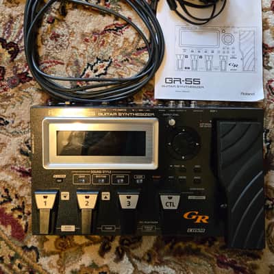 Roland GR-55 Guitar Synthesizer - Black