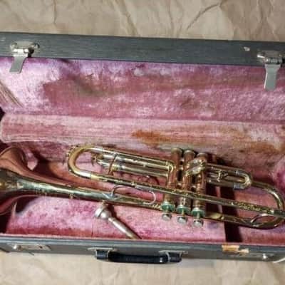 King Cleveland Superior Trumpet, USA, with case & MP, Good Condition image 1