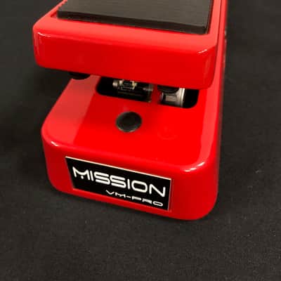 Mission Engineering VM-PRO-RD Buffered Volume Pedal Owned by Ian D'Sa of Billy Talent image 5