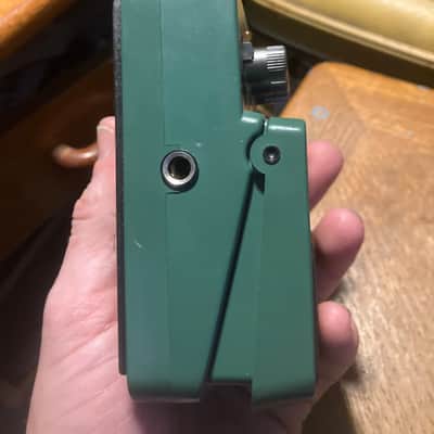 Behringer UV300 Ultra Vibrato Pedal 2010s - Standard image 3