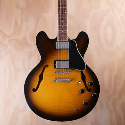 Gibson ES-335 Figured Semi-Hollow Electric Guitar, 2001 Model, Hard Case image 3