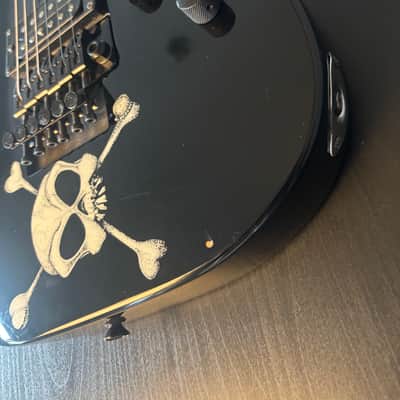 Squier Showmaster HH Skull & Crossbones 2003 - 2004 - Black Metallic / Skull & Crossbones image 14