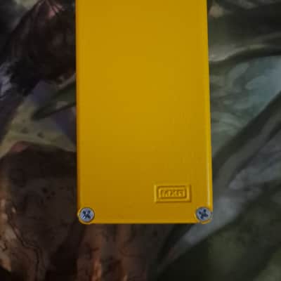 MXR M104 Distortion + 1995 - Present - Yellow image 5