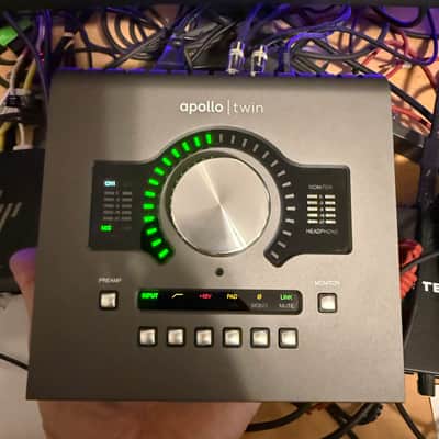 Universal Audio Apollo Twin DUO MKII Thunderbolt 2 Audio Interface 2020 - Present - Gray image 10