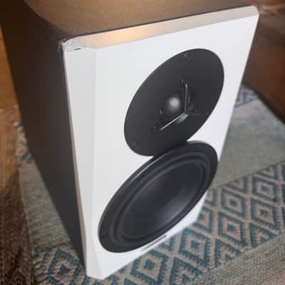 Dynaudio LYD 7 Active Nearfield Studio Monitor (Single) 2016 - 2019 - White image 2