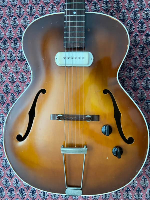 Guild X-50 Granada 1955 - Sunburst image 1