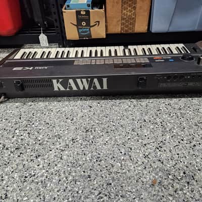 Kawai K3 Digital Wave Memory Synthesizer With Soft Case - As-is image 7