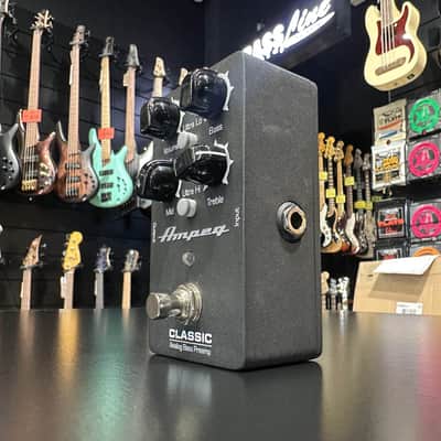 Ampeg Classic Analog Bass Preamp image 3