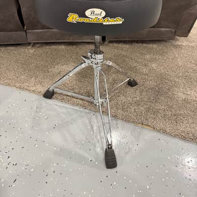 Pearl Roadster Throne image 1